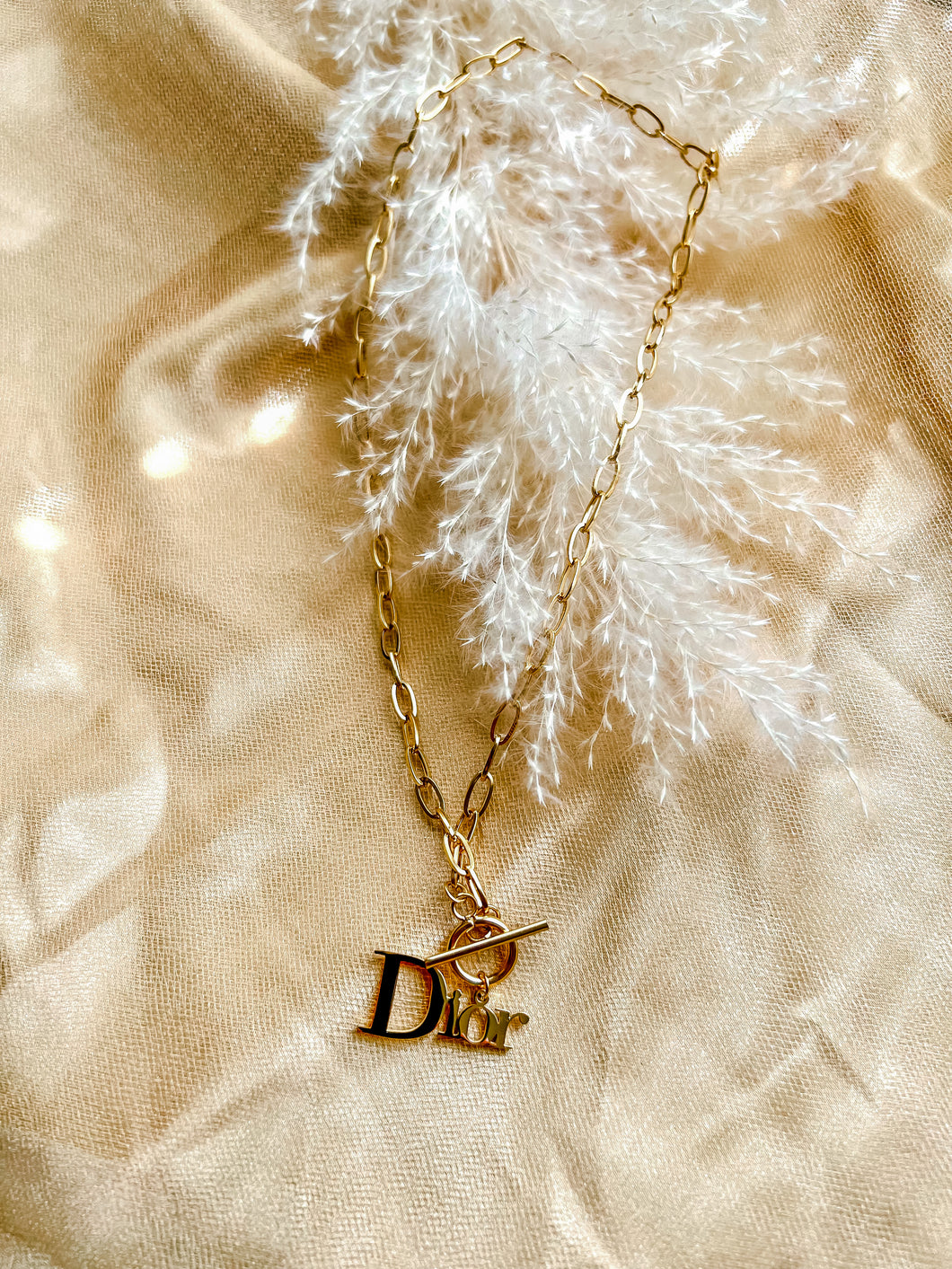 Dior me gold necklace