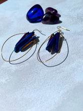 Load image into Gallery viewer, Peacock Ore oval earrings