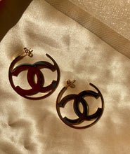 Load image into Gallery viewer, Crystal Hoop Earrings